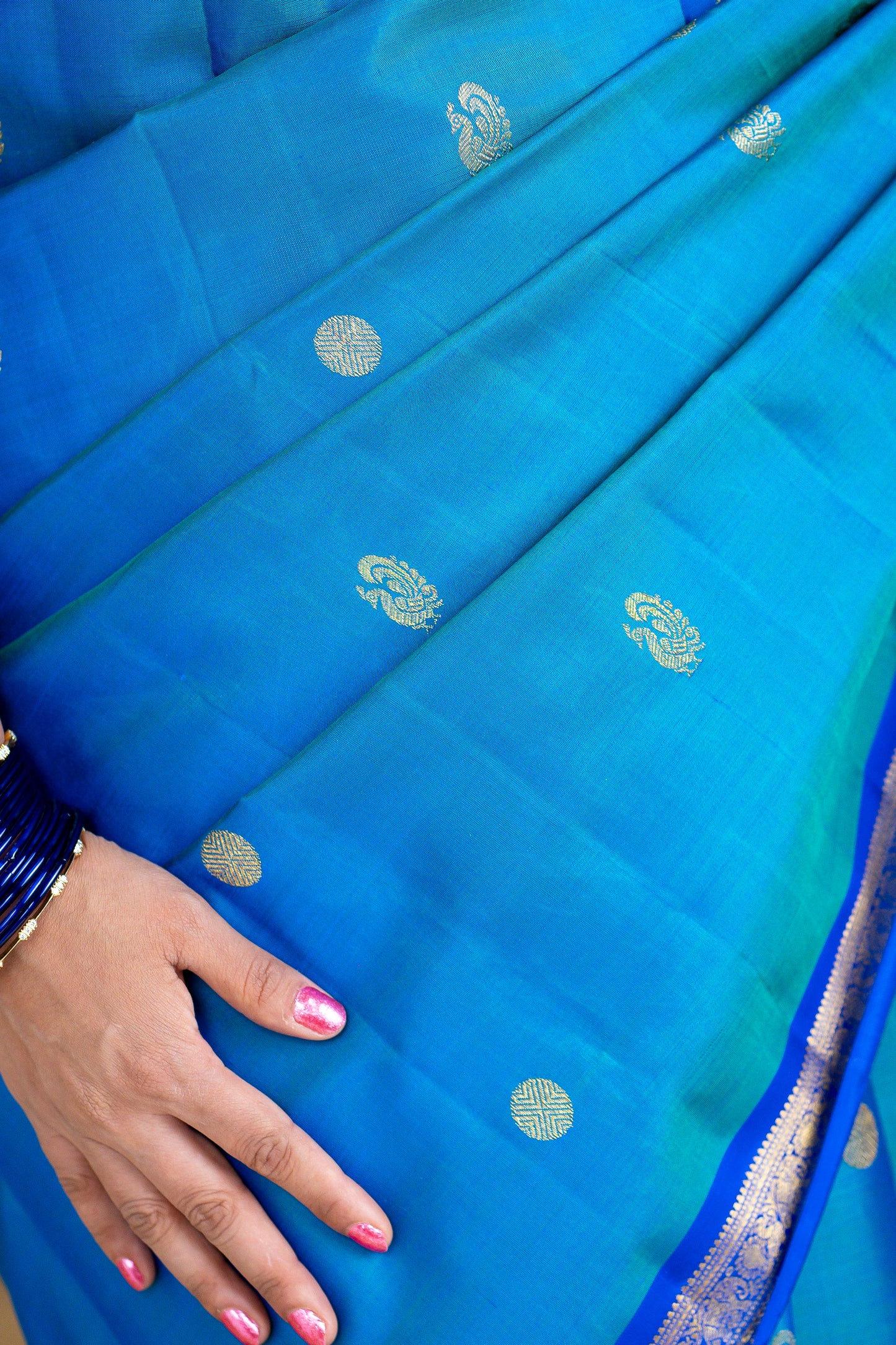 A11- Mayilkazuthu colour body and dark blue getti jari pure silk and Pure Jari border - Majos