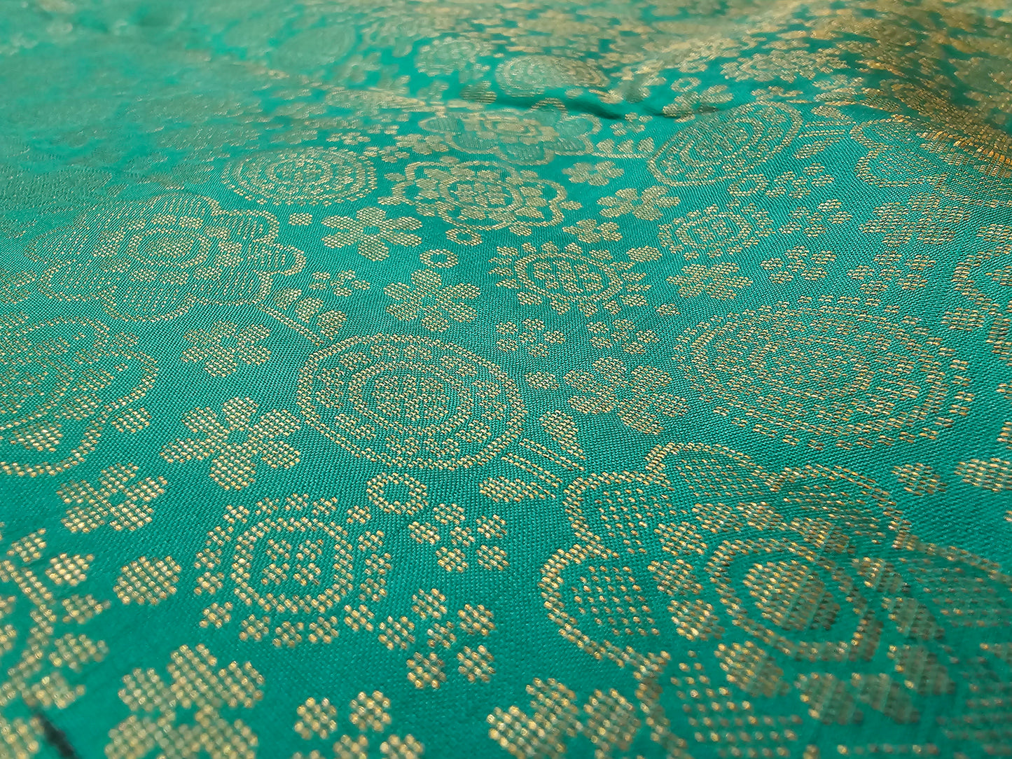 A2- Sea green colour soft pure silk saree - Majos