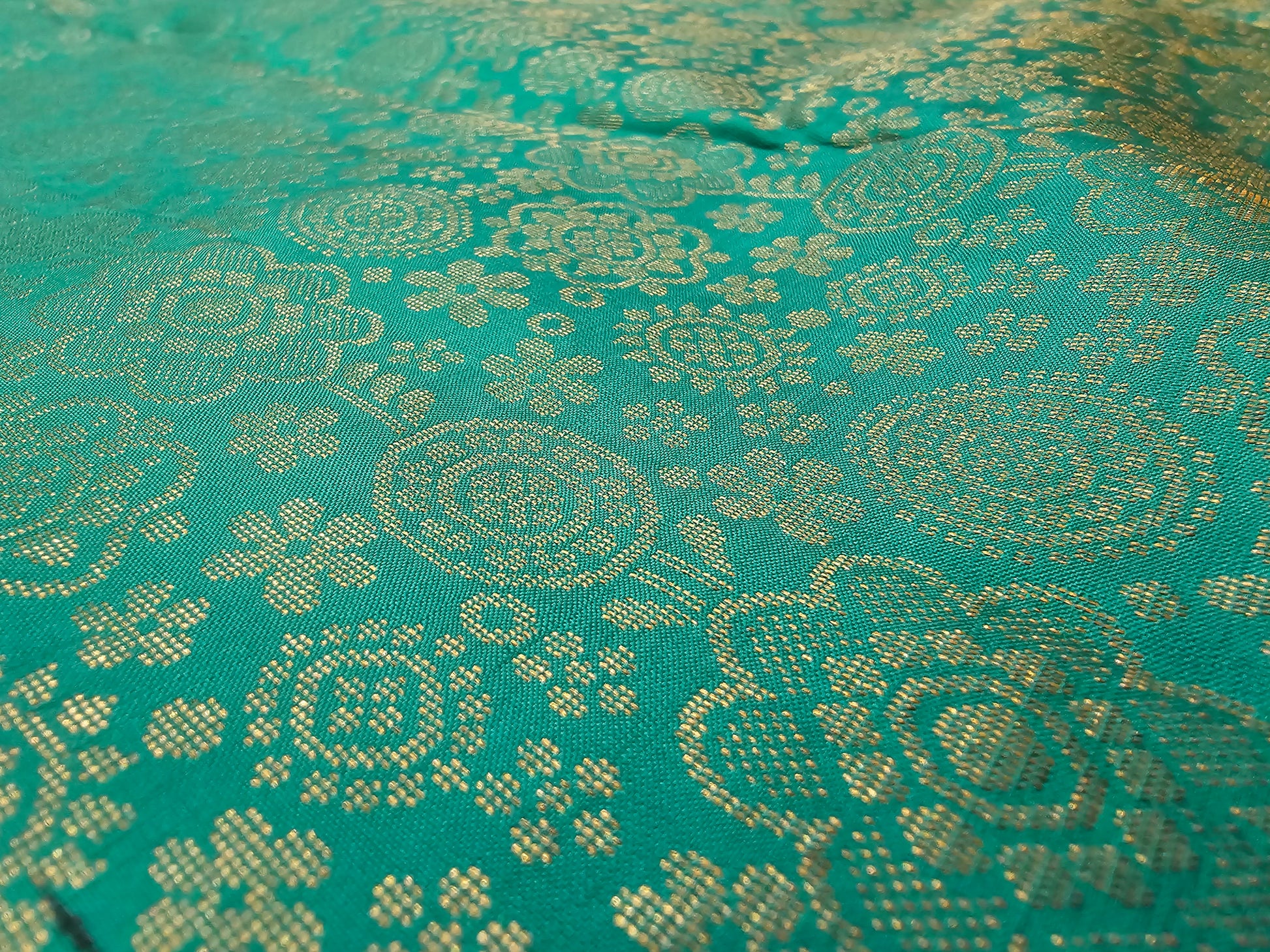 A2- Sea green colour soft pure silk saree - Majos