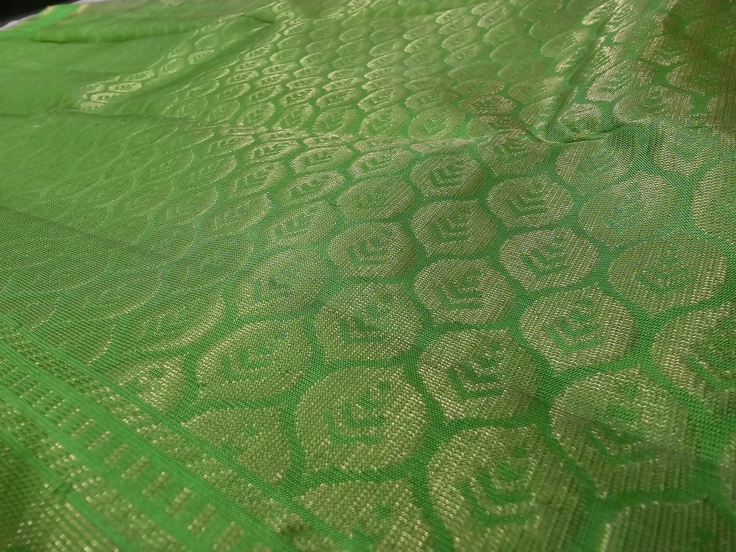 A3- Parrot Green Pure Soft Silk Saree - Majos
