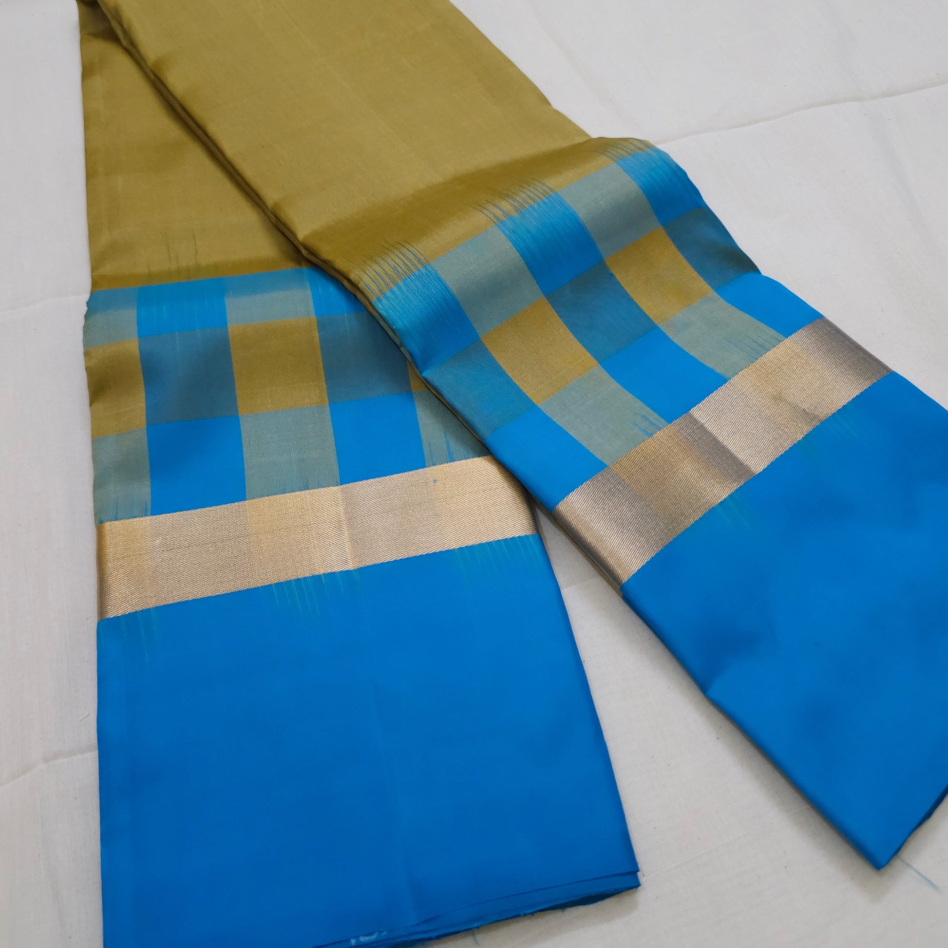 A15- Sky blue and mustard checks single gatti jari - Majos