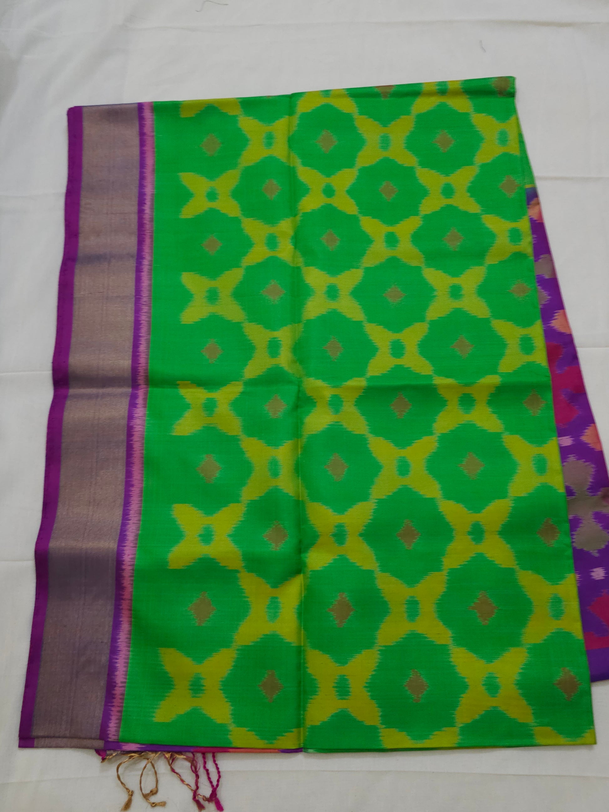 A16- Green and violet Pochampally Ikat saree - Majos