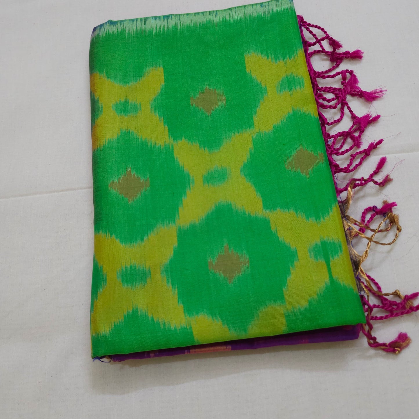 A16- Green and violet Pochampally Ikat saree - Majos