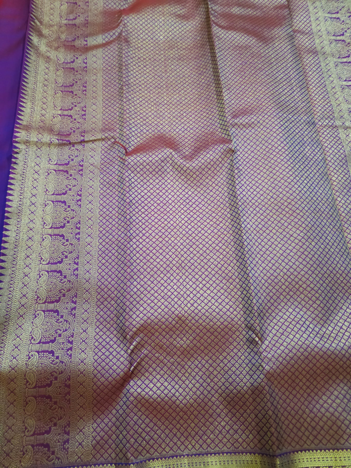 A17- Green and violet bridal kodi body saree - Majos