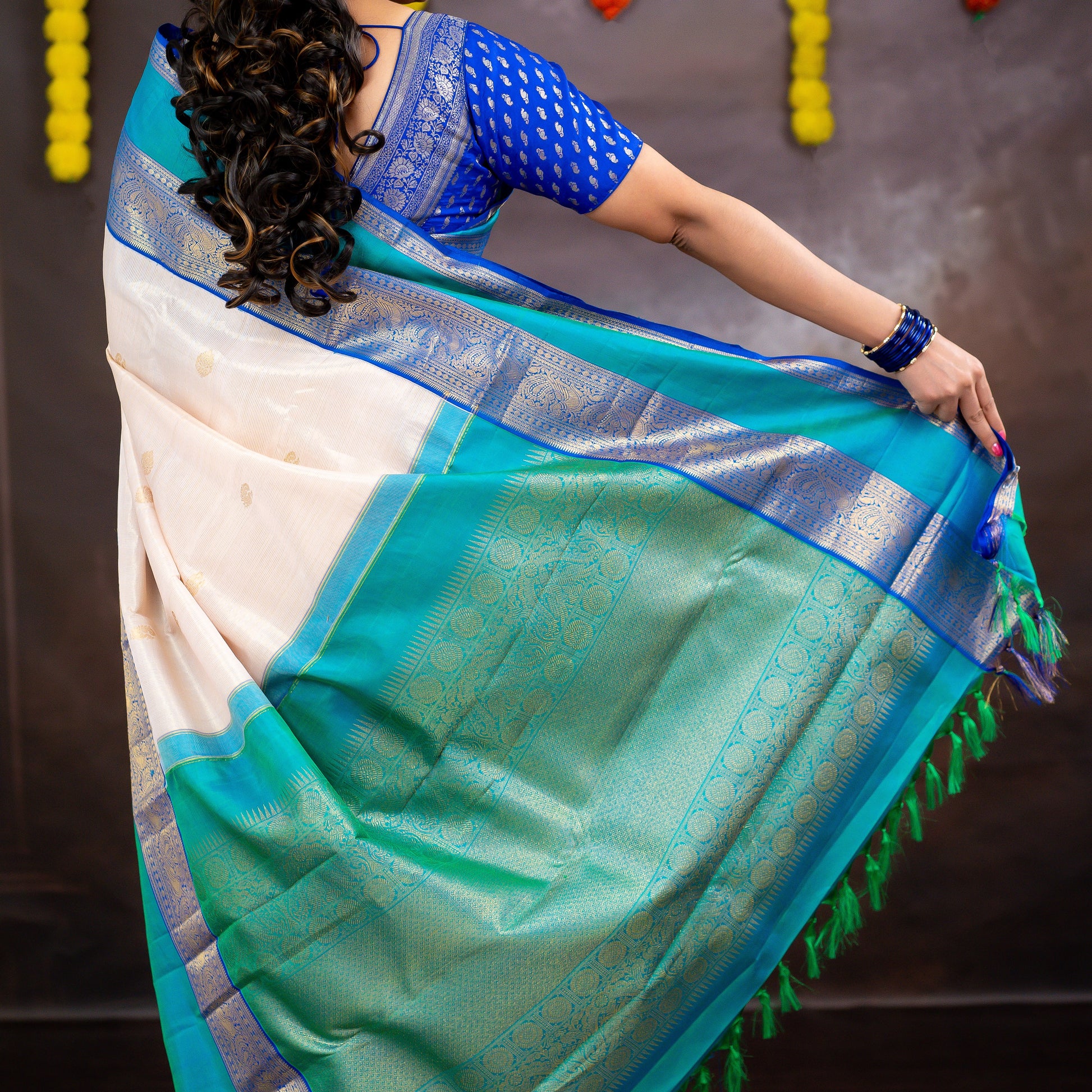 A13- Light baby pink and blue Pure soft silk, pure Jari Kanchipuram silk saree - Majos