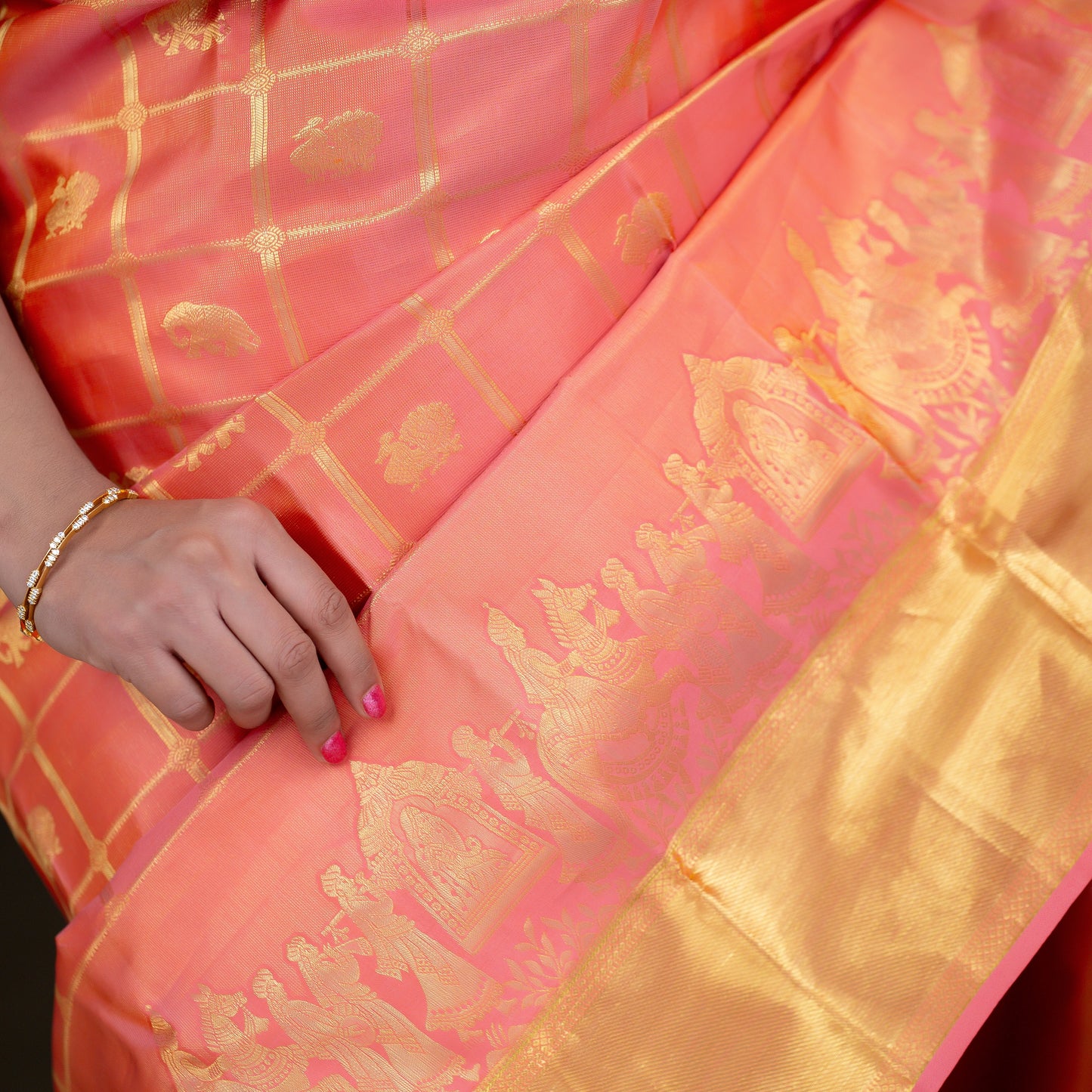 A19- Peach colour pure silk saree - Majos